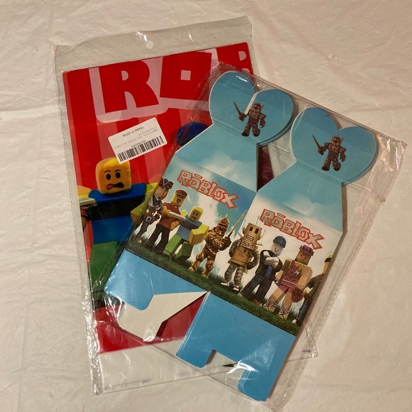 Roblox Treat Boxes and Tablecloth - Picture 1 of 2
